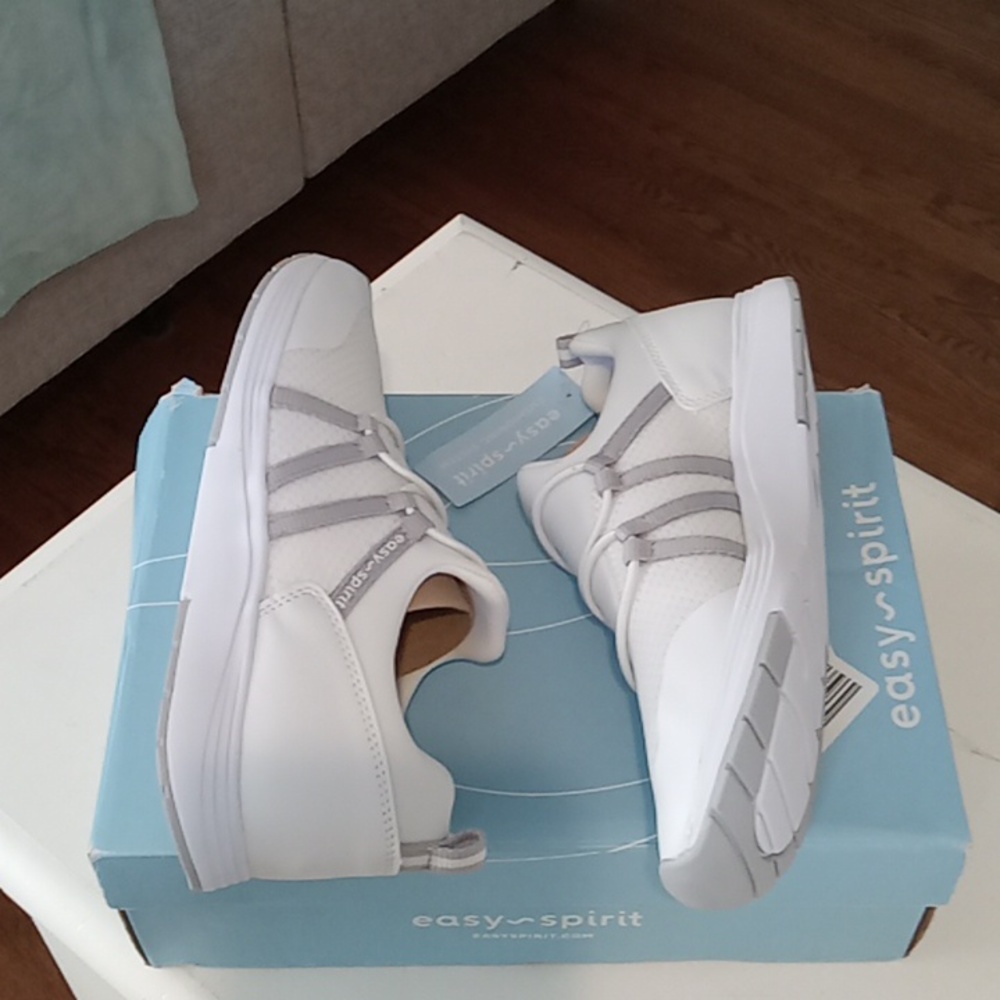 Easy Spirit women's sneakers-NEW - Picture 4 of 4